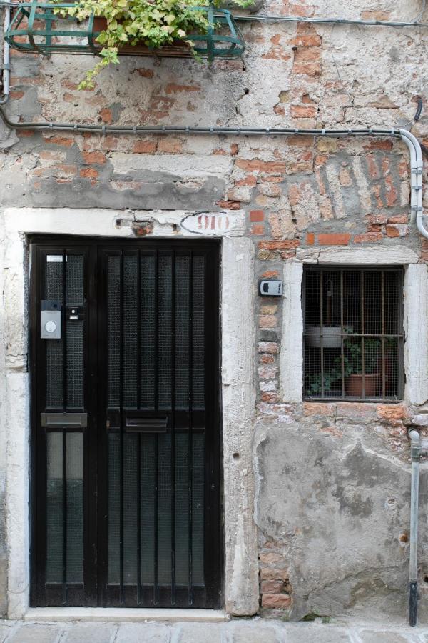 Apartment Biennale Gallery Loft Venice